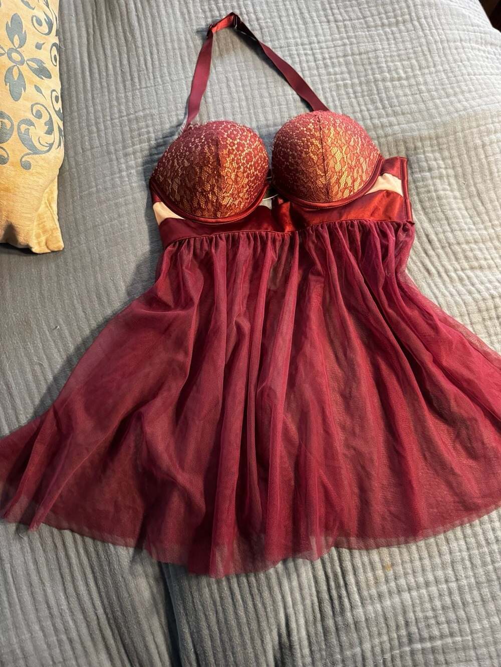 Victoria's Secret Babydoll Lingerie Size 34C Burgundy Lace Halter Dress